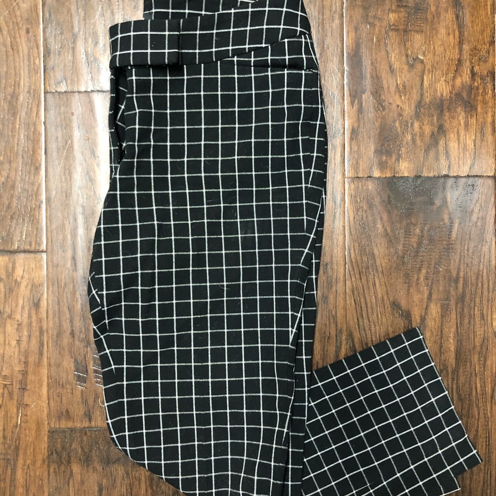 White House Black Market Slim Ankle Pants